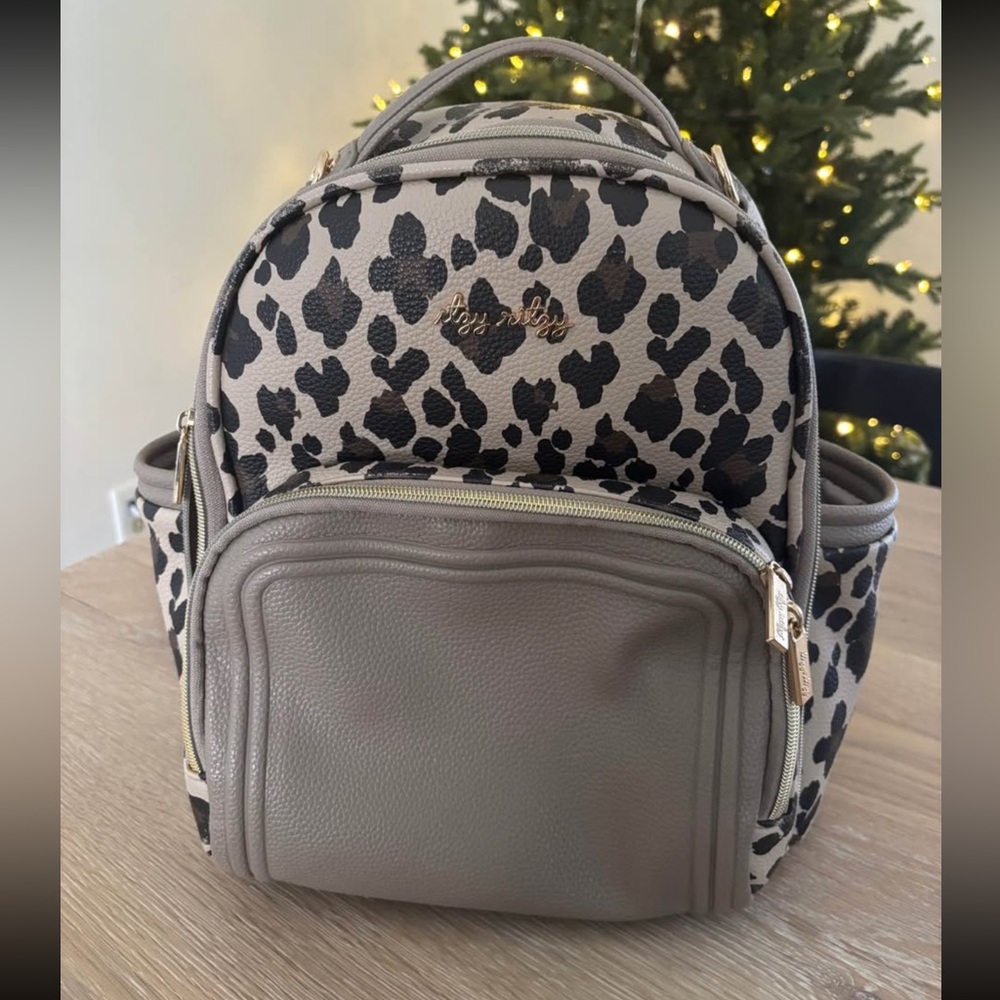 Itzy ritzy mini plus